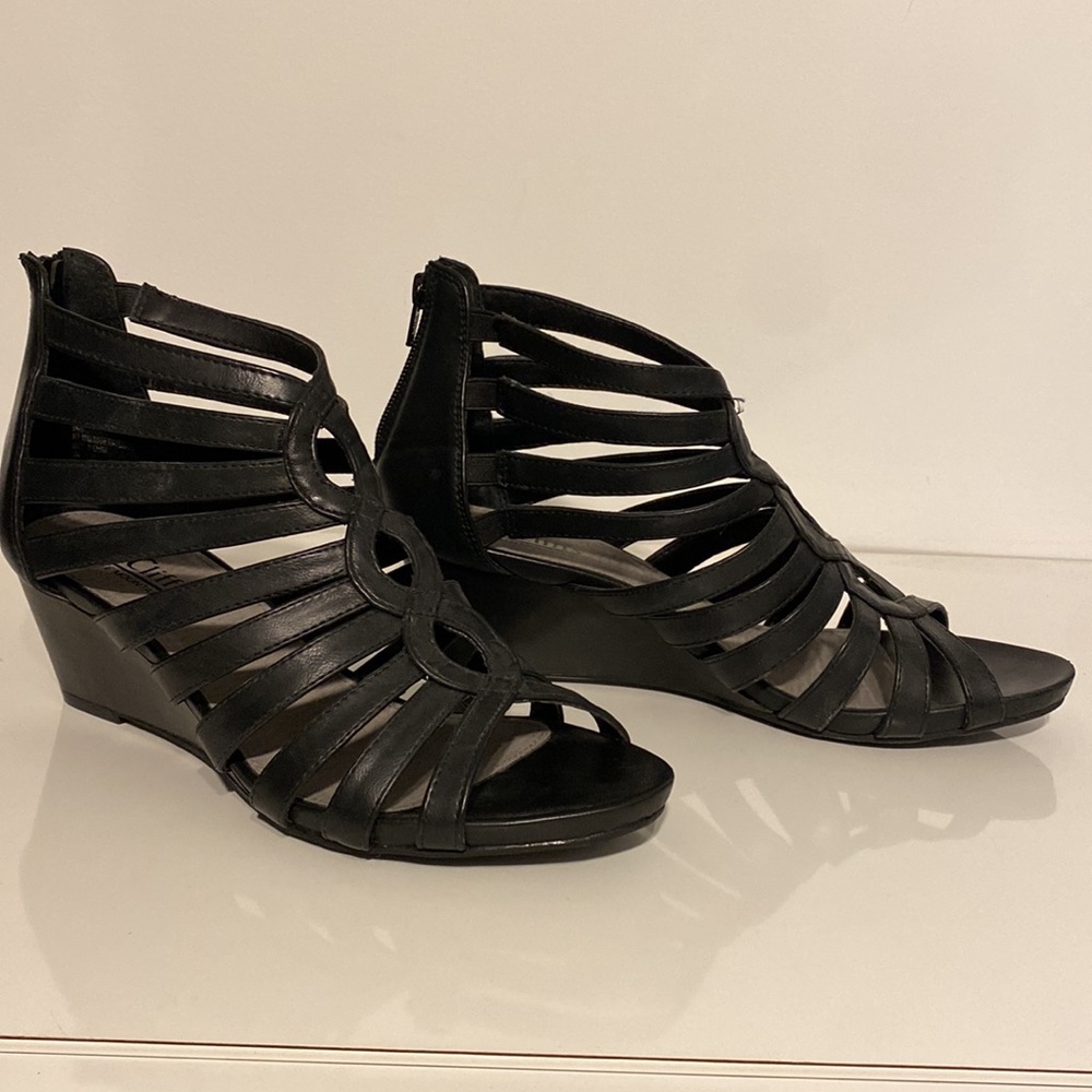 Cliff’s by White Mountain gladiator wedge sandals 2 1/4 inches high black